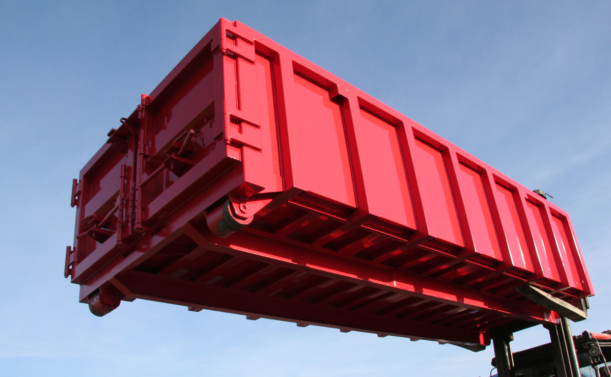 Roll-on Roll-off containers for hook-lift systems